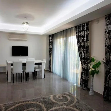 Pasam Beach & Hotel *